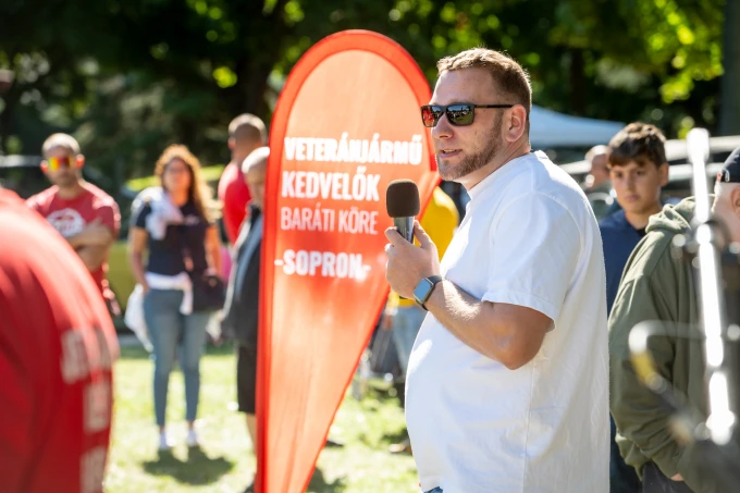I. Veteránjármű-találkozó és szépségverseny