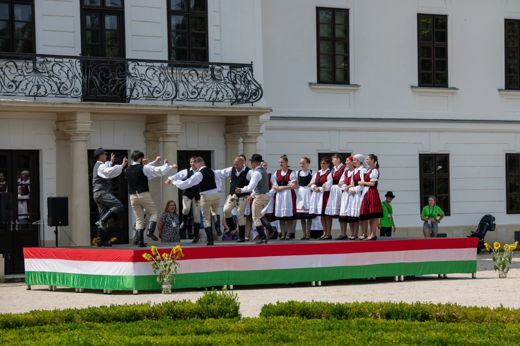 „Czenki” Hársfa Néptáncegyesület