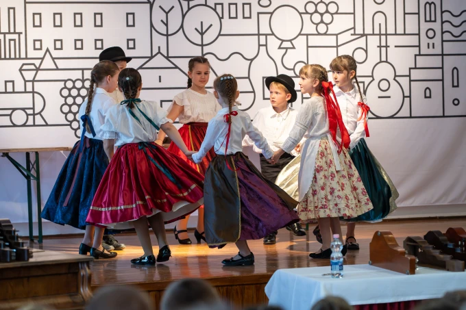 Cinege Alapfokú Művészeti Iskola és "Czenki" Hársfa évzáró